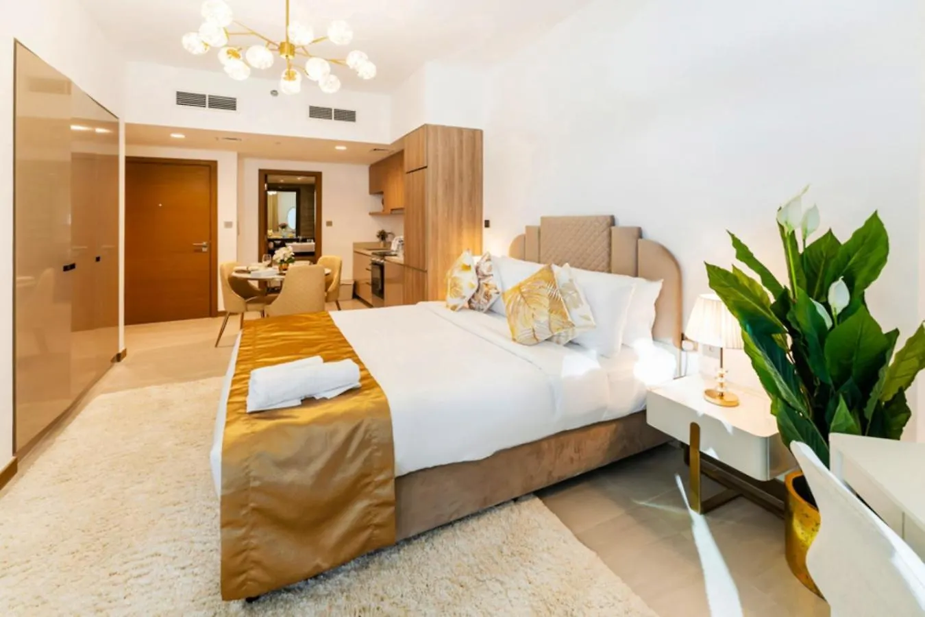 Fam Living - Urban Oasis Studio, Business Bay Dubai Daire