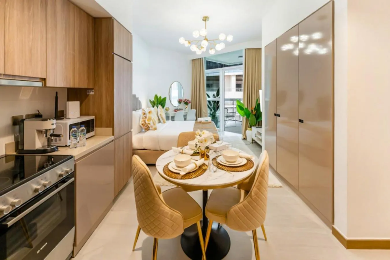 Fam Living - Urban Oasis Studio, Business Bay Dubai 0*,
